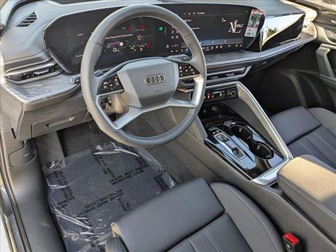 New 2025 Audi Q5 Premium Plus w/ Premium Plus image 3