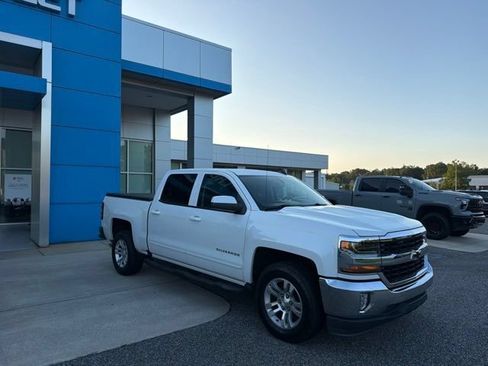 Used 2016 Chevrolet Silverado 1500 LT w/ All Star Edition RWD image 3