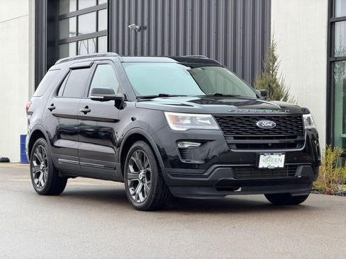 Used 2018 Ford Explorer Sport w/ Equipment Group 401A image 4