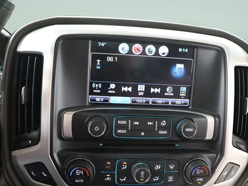 Used 2018 GMC Sierra 1500 SLE w/ SLE Value Package AWD/4WD image 11