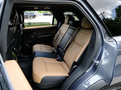 New 2026 Land Rover Range Rover Sport Dynamic SE AWD/4WD image 49