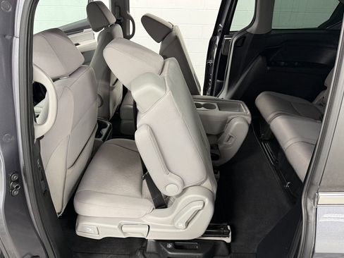 Used 2019 Honda Odyssey EX image 14