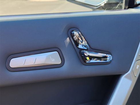 Certified 2025 BMW iX M60 image 50