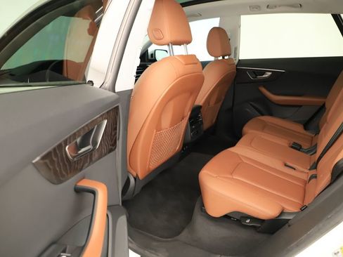 Certified 2023 Audi Q8 Premium w/ Convenience Package AWD/4WD image 32