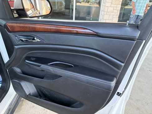 Used 2015 Cadillac SRX Luxury FWD image 20