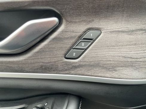 Used 2022 Jeep Grand Cherokee L Limited image 29