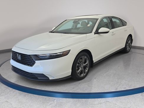 Used 2023 Honda Accord EX image 1