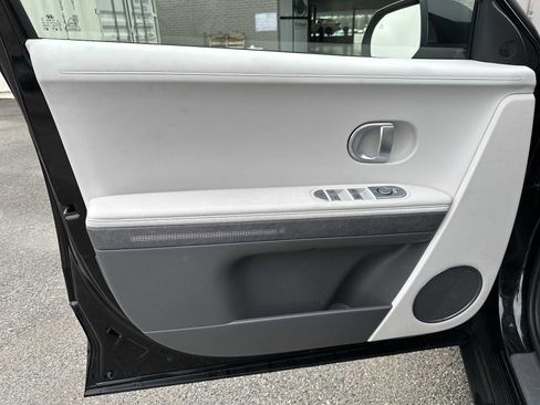 Used 2023 Hyundai Ioniq 5 SEL image 16