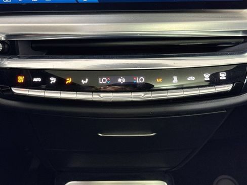 Used 2024 Cadillac Lyriq Sport RWD image 14