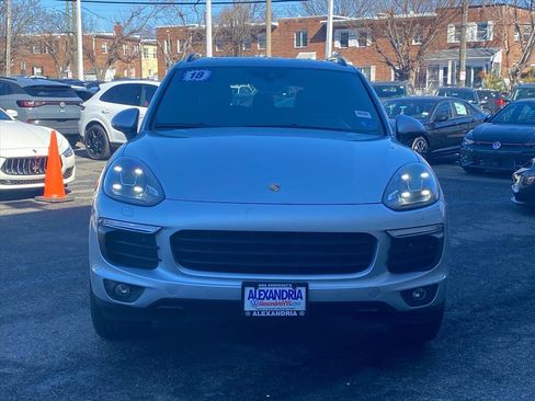 Used 2018 Porsche Cayenne Platinum Edition image 6