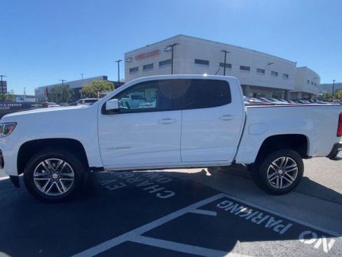 Used 2022 Chevrolet Colorado LT w/ LT Convenience Package image 5