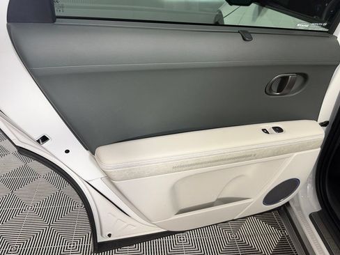 Used 2025 Hyundai Ioniq 5 Limited AWD/4WD image 24