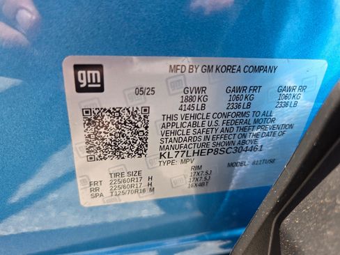 Used 2025 Chevrolet Trax LT FWD image 20