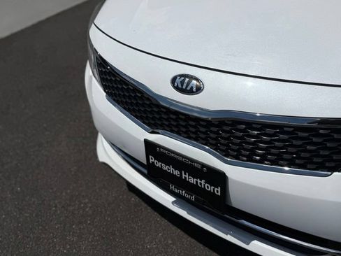 Used 2018 Kia Optima S w/ Panoramic Sunroof Package FWD image 35