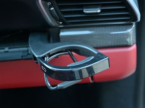 Used 2015 Porsche 911 Turbo S image 45