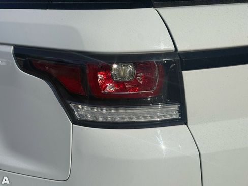 Used 2017 Land Rover Range Rover Sport SVR image 9