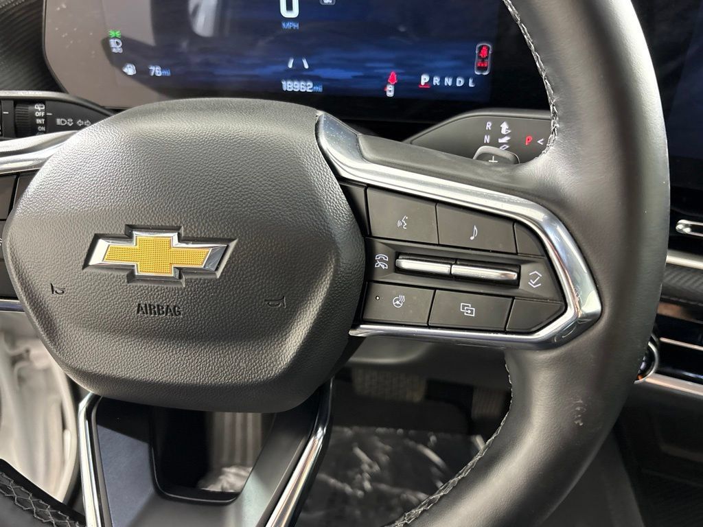 Certified 2026 Chevrolet Equinox LT FWD image 32
