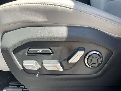 Used 2024 Hyundai Santa Fe Calligraphy AWD/4WD image 29