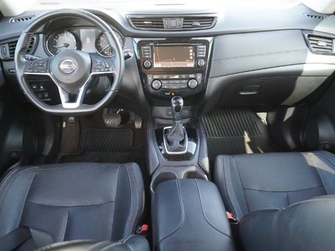 Used 2018 Nissan Rogue SL image 24