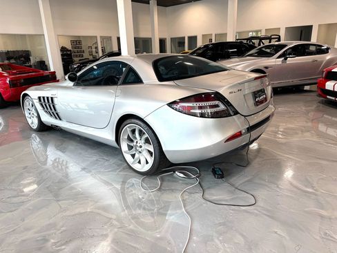 Used 2006 Mercedes-Benz SLR image 7