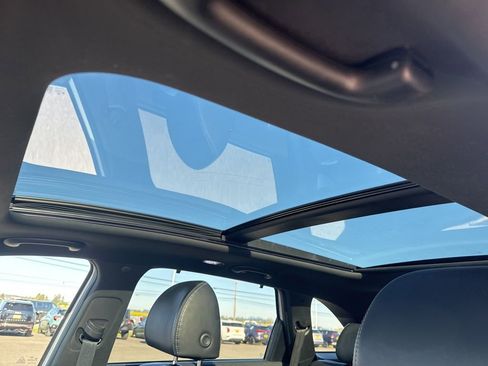 Used 2019 Kia Sorento SX AWD/4WD image 17