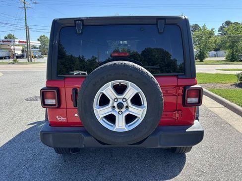 Used 2020 Jeep Wrangler Unlimited Sport S AWD/4WD image 6