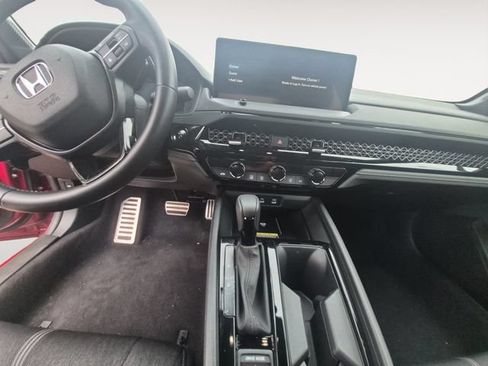 Used 2025 Honda Accord Sport image 11
