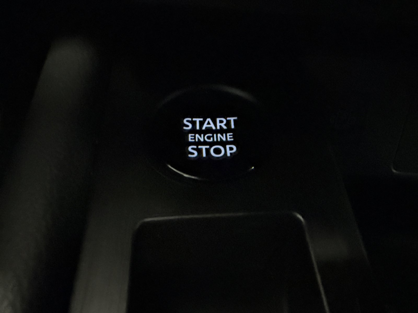 Used 2026 Nissan Kicks SR FWD image 38