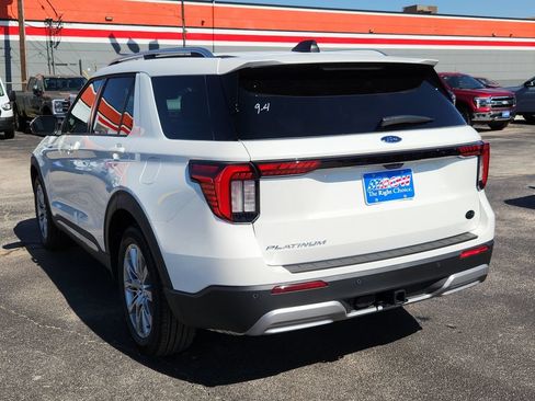 New 2026 Ford Explorer Platinum RWD image 9