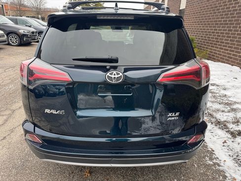 Used 2018 Toyota RAV4 XLE image 31