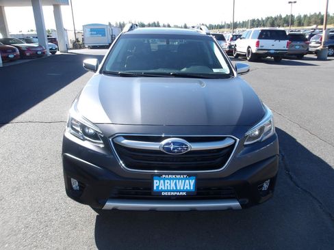 Used 2020 Subaru Outback Touring XT AWD/4WD image 8