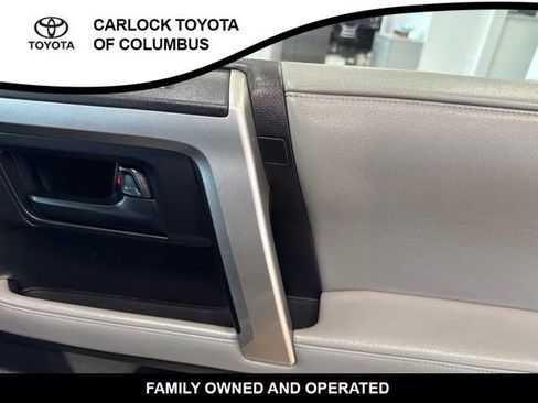 Used 2011 Toyota 4Runner SR5 w/ Premium Pkg w/Leather AWD/4WD image 21