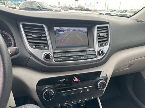 Used 2018 Hyundai Tucson SEL image 4