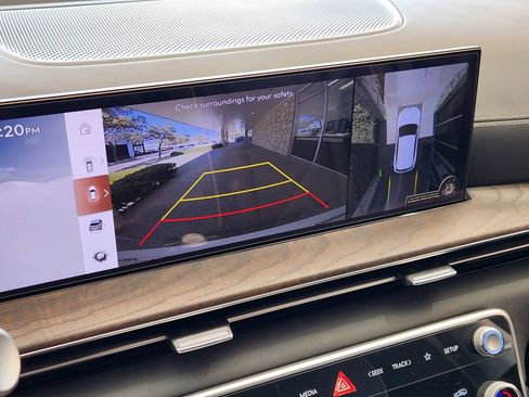 Used 2025 Genesis GV80 3.5T Prestige image 17