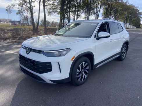 New 2026 Volkswagen Tiguan S image 3