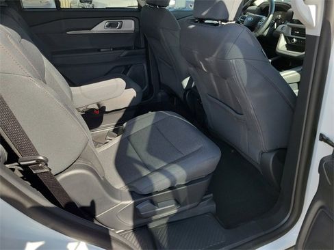 Used 2025 Ford Explorer Active image 19