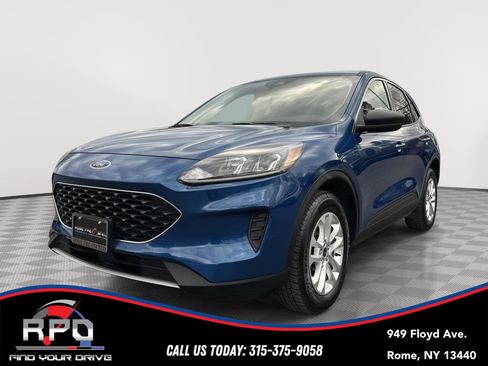 Used 2022 Ford Escape SE w/ Convenience Package image 1