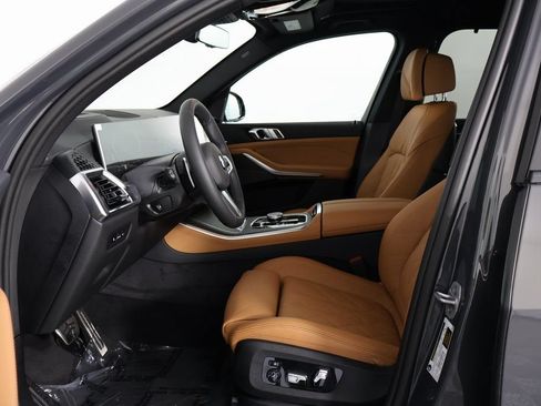 Used 2026 BMW X5 sDrive40i w/ M Sport Package RWD image 5