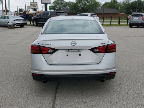 Used 2024 Nissan Altima 2.5 SR FWD image 5