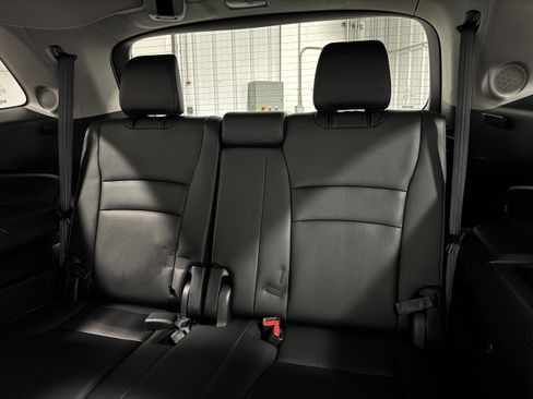 Used 2022 Honda Pilot Touring image 33