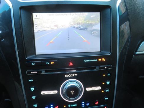 Used 2017 Ford Explorer Sport w/ Equipment Group 401A AWD/4WD image 20
