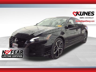 Used 2024 Nissan Altima 2.5 SR