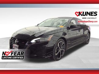 Used 2024 Nissan Altima 2.5 SR video 1