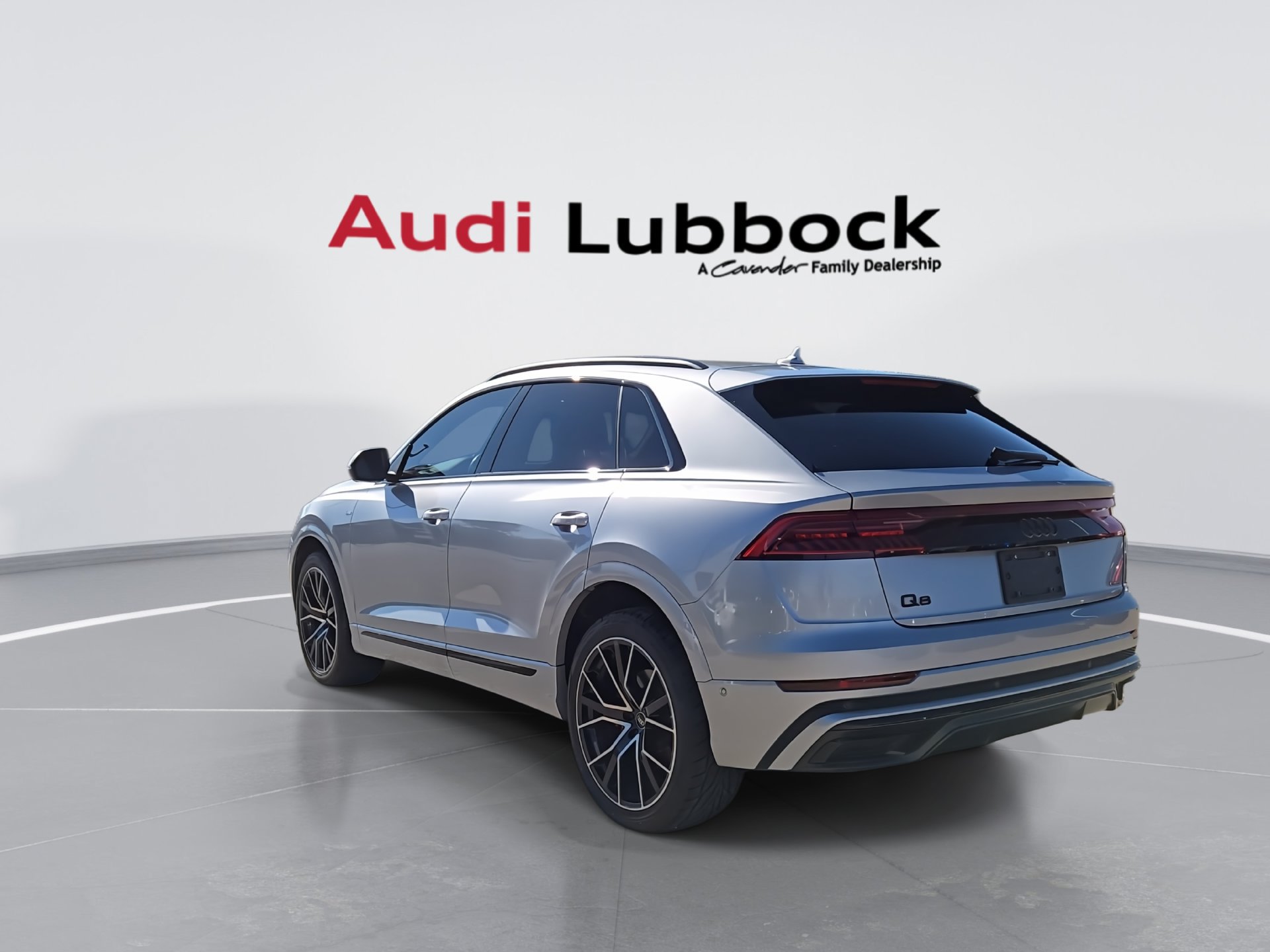 Used 2022 Audi Q8 Premium Plus AWD/4WD image 7