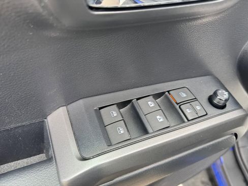 Used 2023 Toyota Tacoma TRD Off-Road image 15