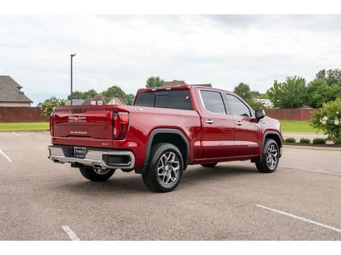 Used 2025 GMC Sierra 1500 SLT w/ SLT Premium Plus Package AWD/4WD image 5