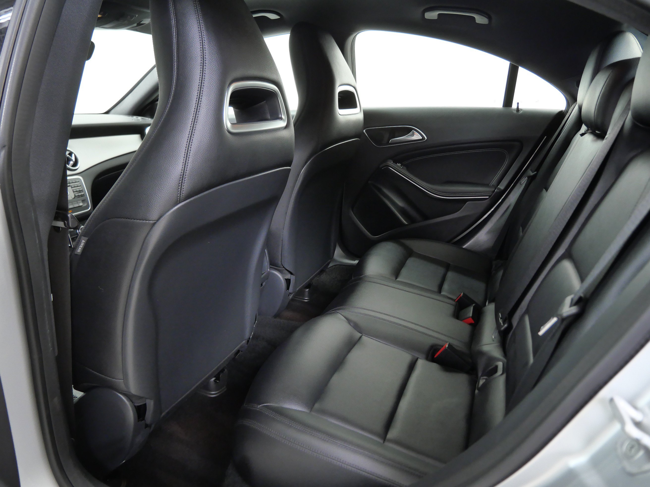 Used 2014 Mercedes-Benz CLA 250 image 15