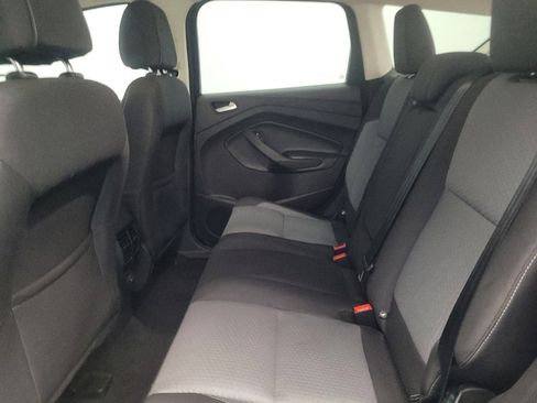 Used 2017 Ford Escape SE FWD image 18