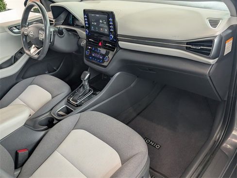 Used 2020 Hyundai Ioniq SEL image 16