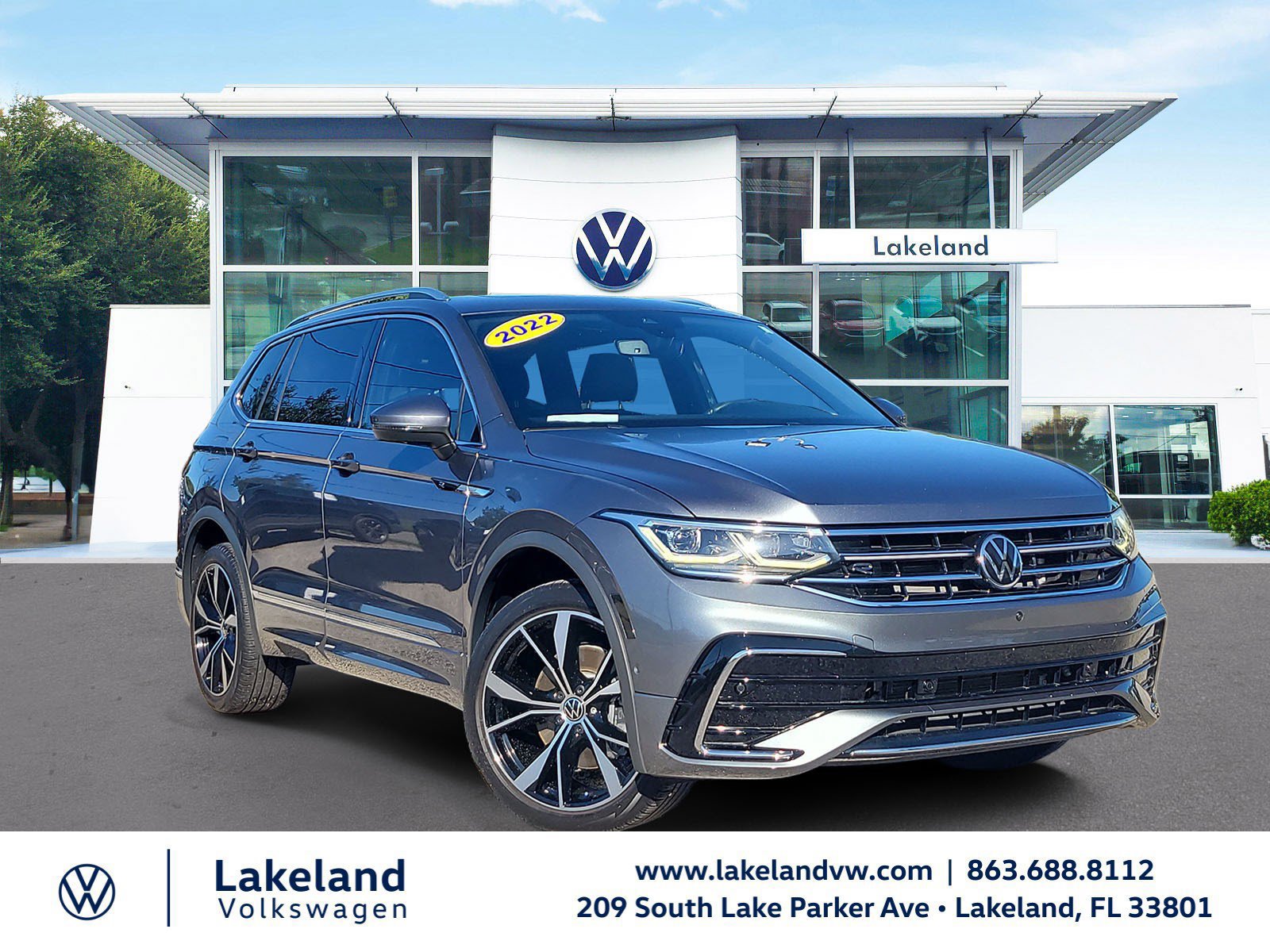 Used 2022 Volkswagen Tiguan SEL R-Line AWD/4WD image 1